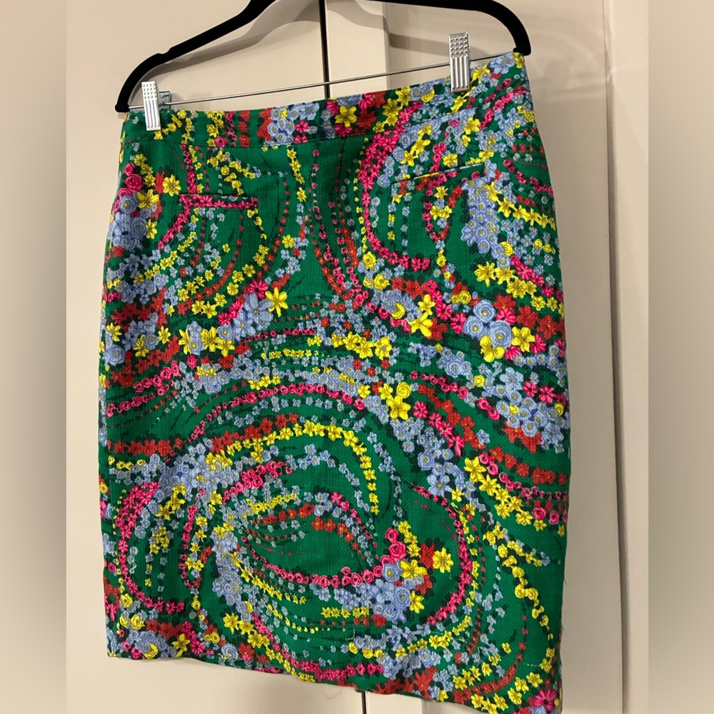 Floral Patterned Green Skirt. Talbots